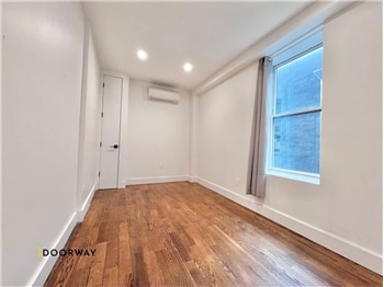 Photo - 321 Woodbine St