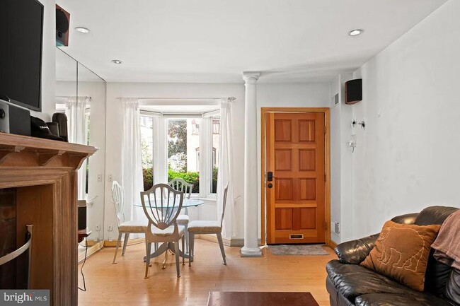 Photo - 1008 Paper Mill Ct