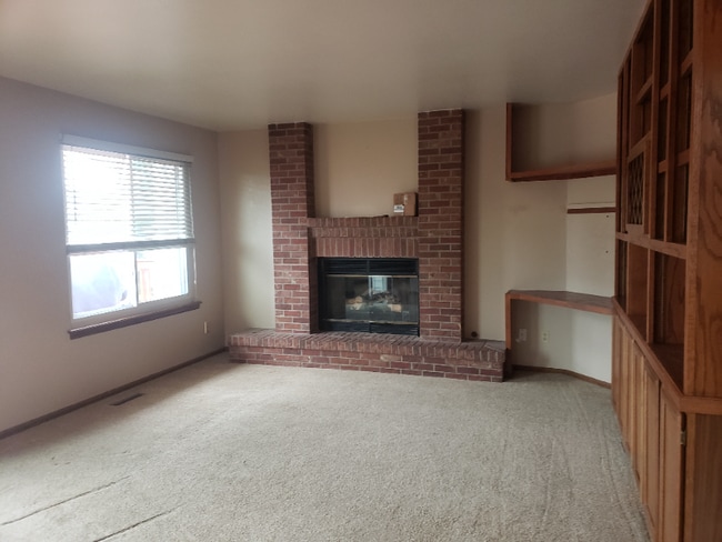 Photo - 2043 E Nichols Dr