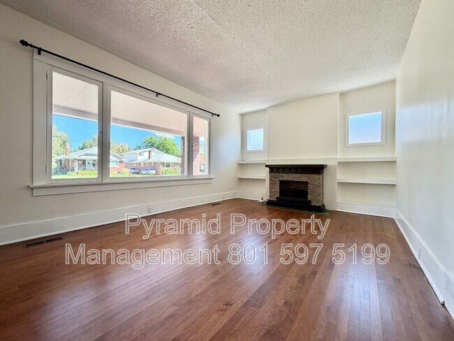 Photo - 1534 Garfield Ave S