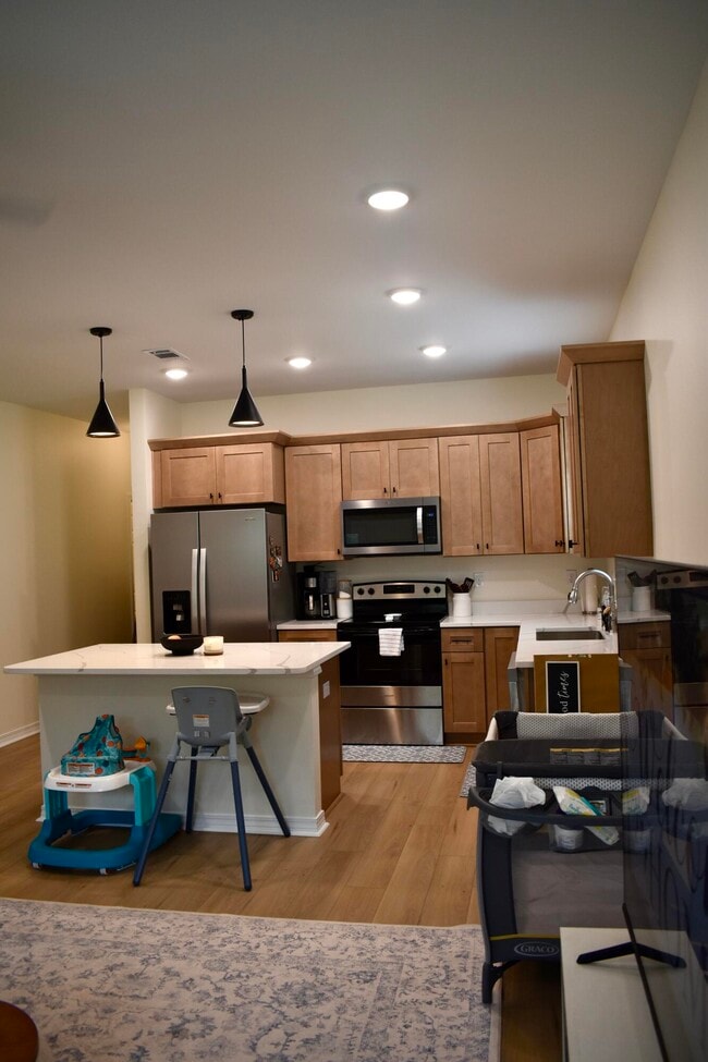 Photo - 1359 E Chestnut Ave
