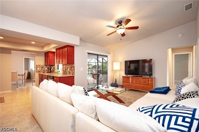 Photo - 908 SE 33rd St
