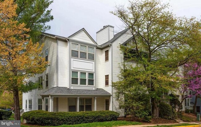 Photo - 7705 Lafayette Forest Dr Apartment Unit 11