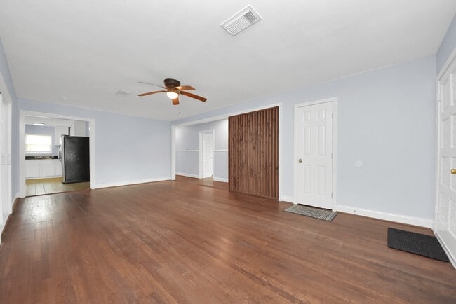 Photo - 6214 Diamond Ct