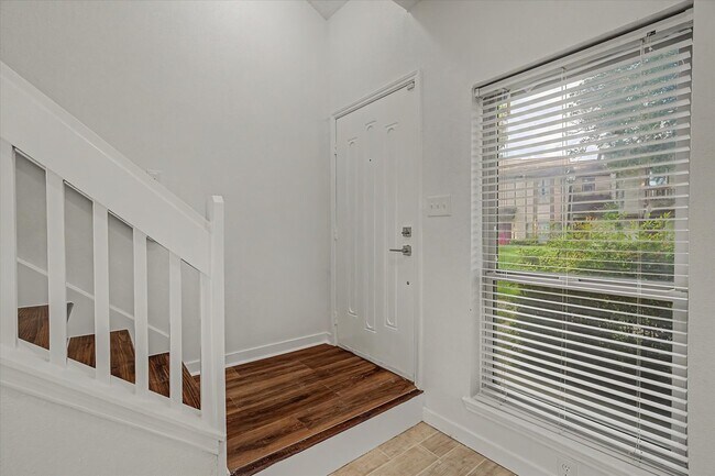 Photo - 12500 Brookglade Cir Unit 179