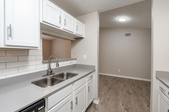 Photo - Blue Ridge Apartments