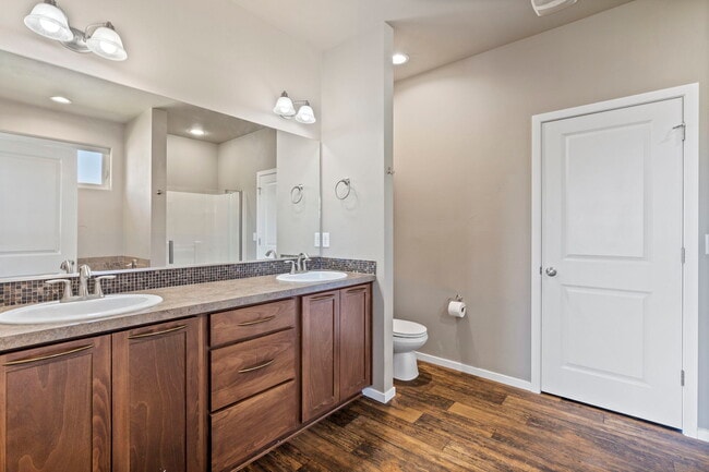 Photo - 910 W Chaperon Peak Dr