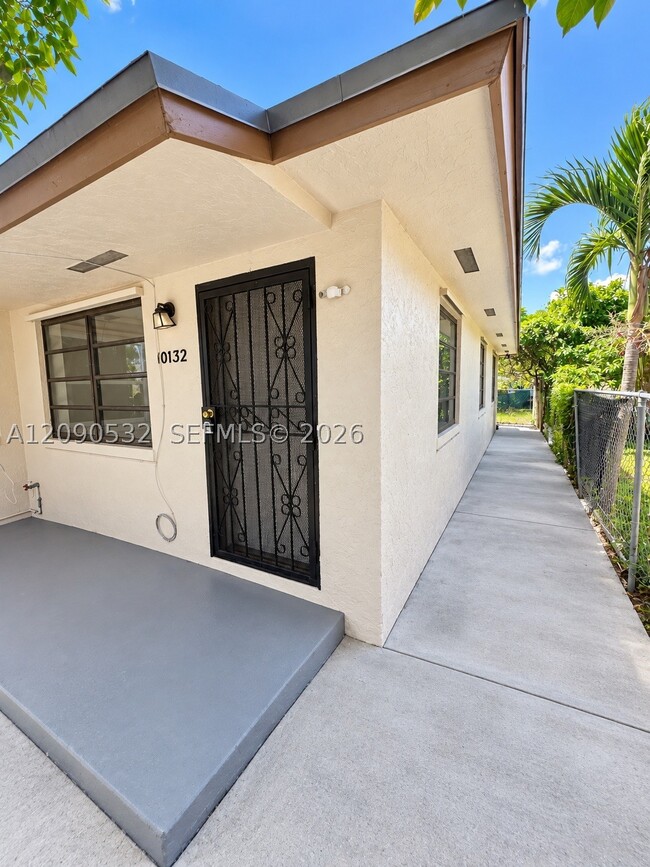 10132 W Indigo St Unidad 10132