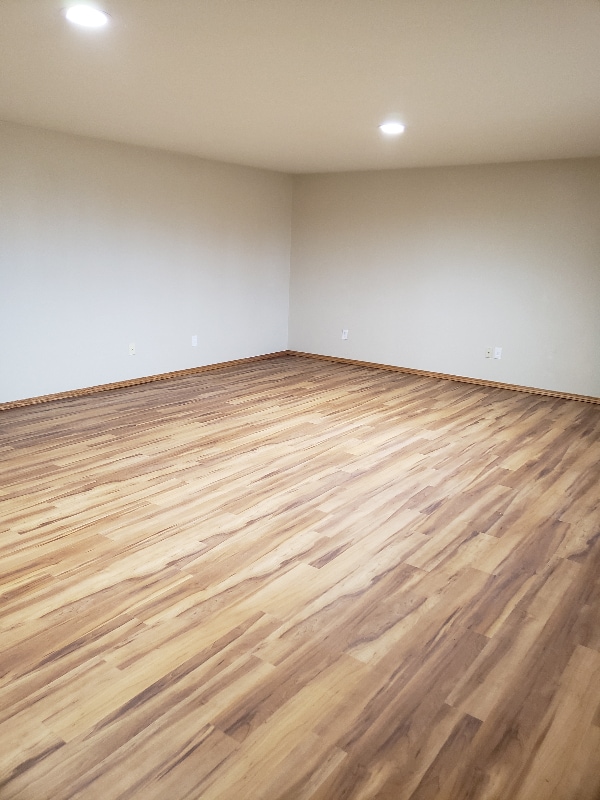 Photo - 107 Orchard Park Ln