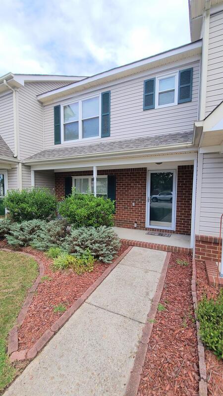 Photo - 704 Brisa Ct