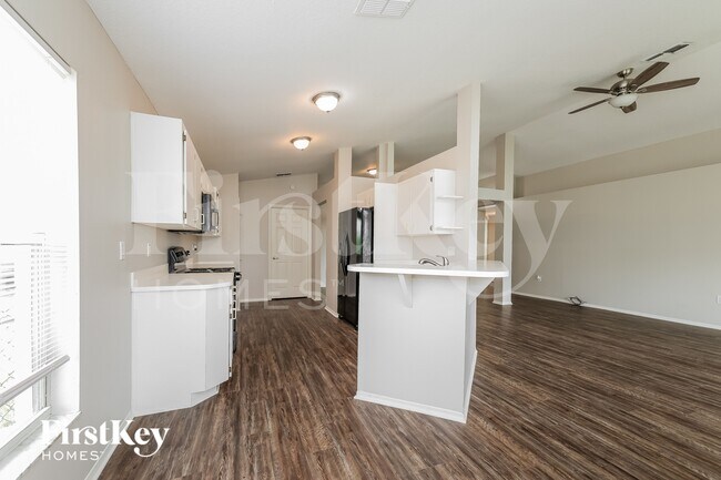 Photo - 40 St Kitts Cir