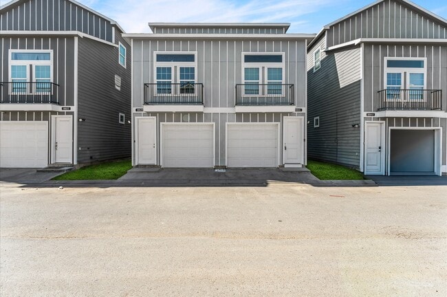 Photo - 18841 Elegance Ave