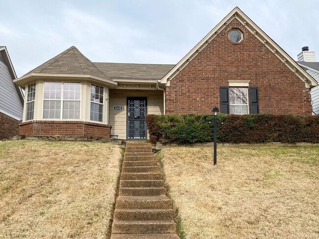 Building Photo - 1633 Dexter Ln