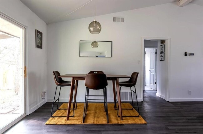 Photo - 9715 Dallum Dr