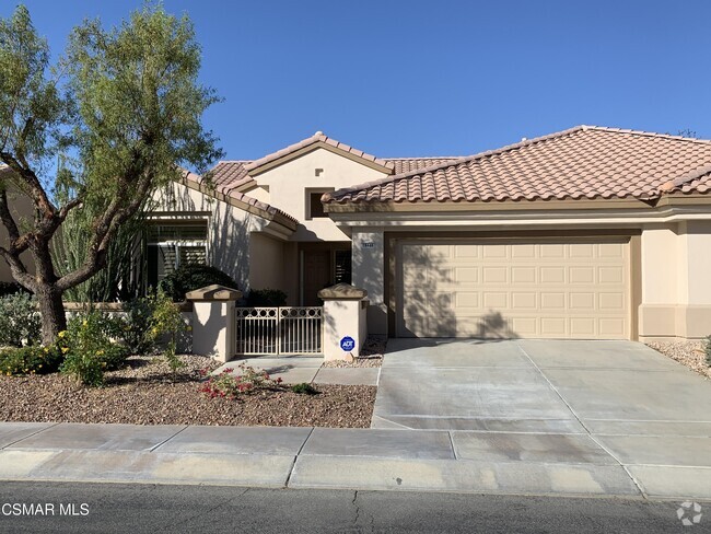 Building Photo - 78448 Desert Willow Dr Rental