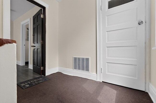 Photo - 97 Kilhoffer St