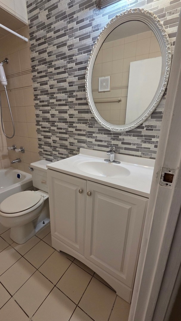 Photo - 9368 Bay Colony Dr Unit 2S