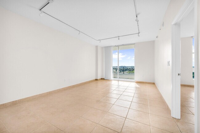 Photo - 550 Okeechobee Blvd Unit 726