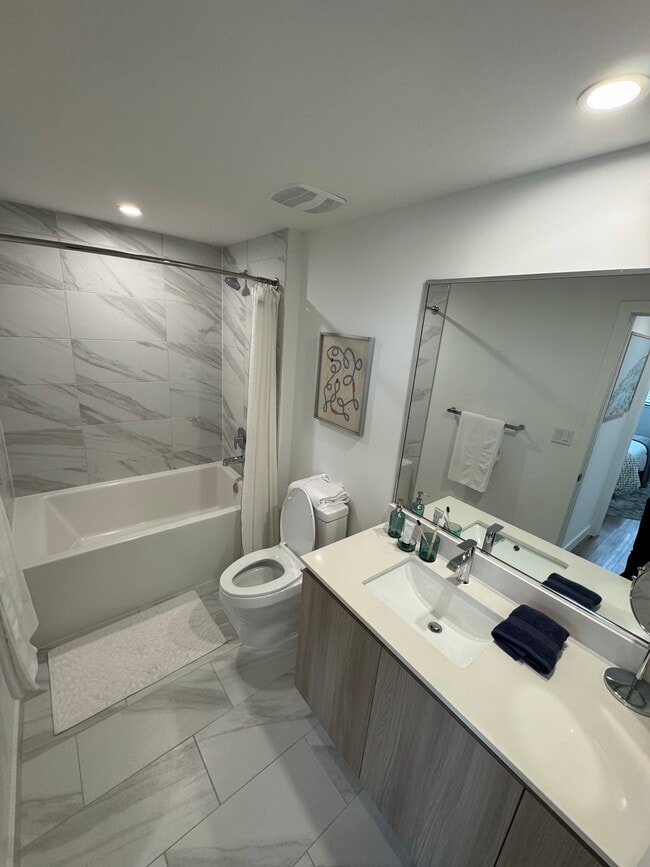 Photo - 505 W 76th St Unit B8