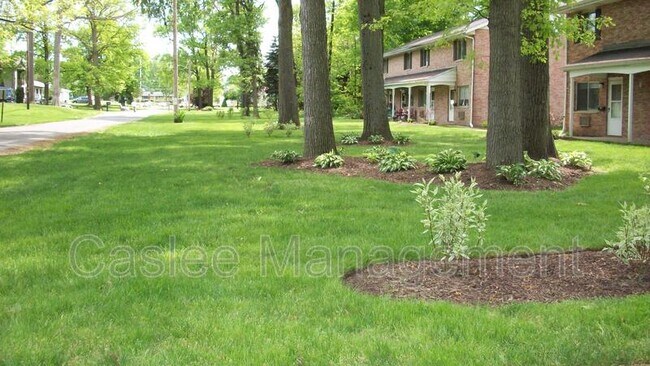470 Brentwood Dr