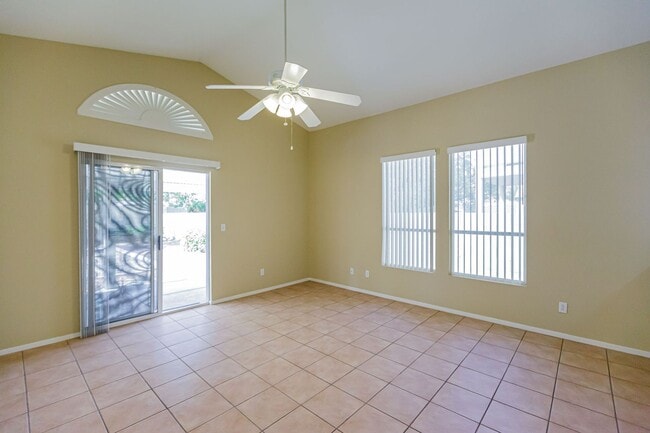 Photo - 1 Story home located in Silverado Ranch