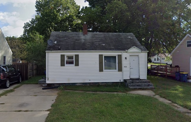 Building Photo - 1808 N Merrifield Ave Rental