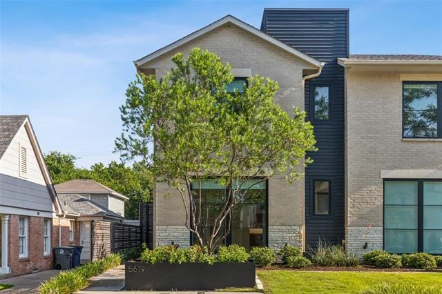 Photo - 5619 Anita St