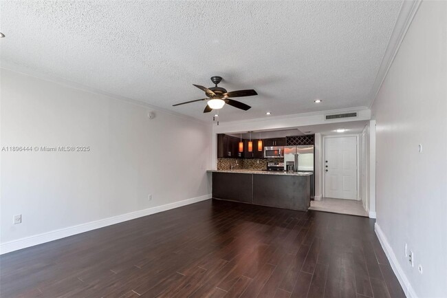 Photo - 9301 SW 92nd Ave Unit 304B