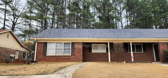 Building Photo - 3441 Southgate Trail SE