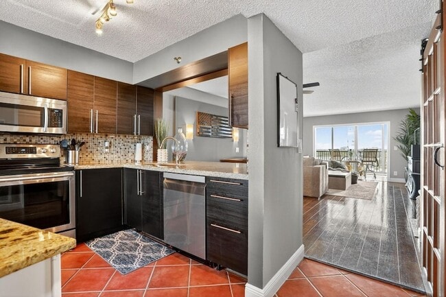 Photo - 2202 S Cypress Bend Dr Unit 906