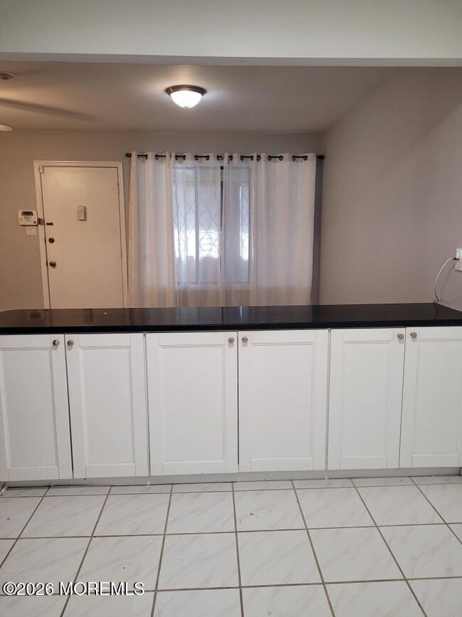 Photo - 115 Amberly Dr