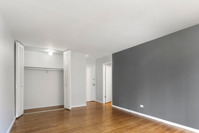 Photo - 6029 N Winthrop Ave