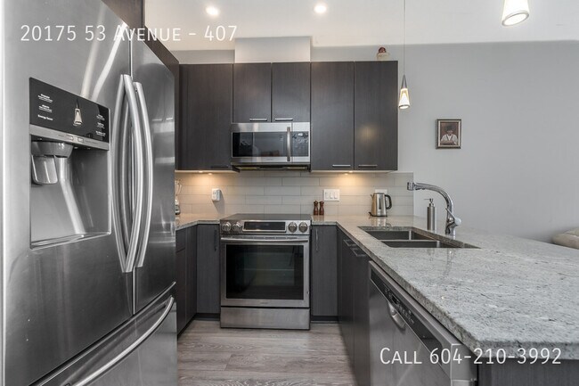 Photo - Furnished Two Bedroom Condo Unité 407