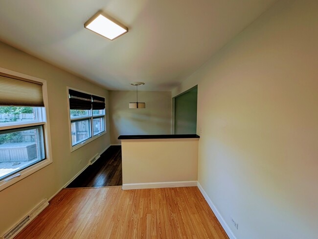 Photo - 3131 Lake Ave