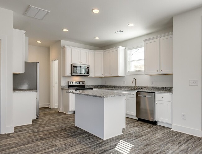 Photo - 913 W Virginia Ave