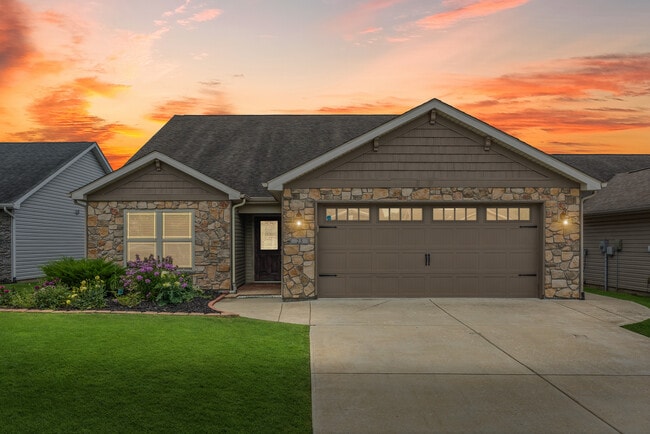 Building Photo - 25 Kettle Ct