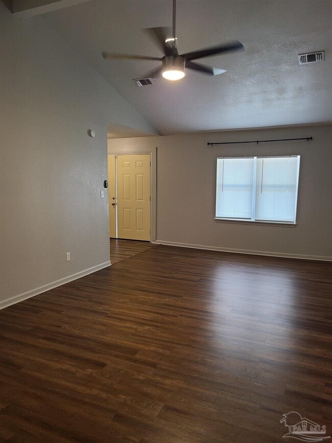 Photo - 6960 Klondike Rd