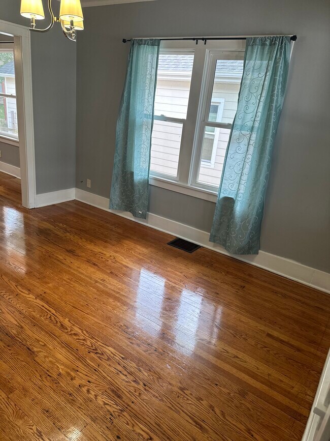 Photo - 623 S 33rd St Casa