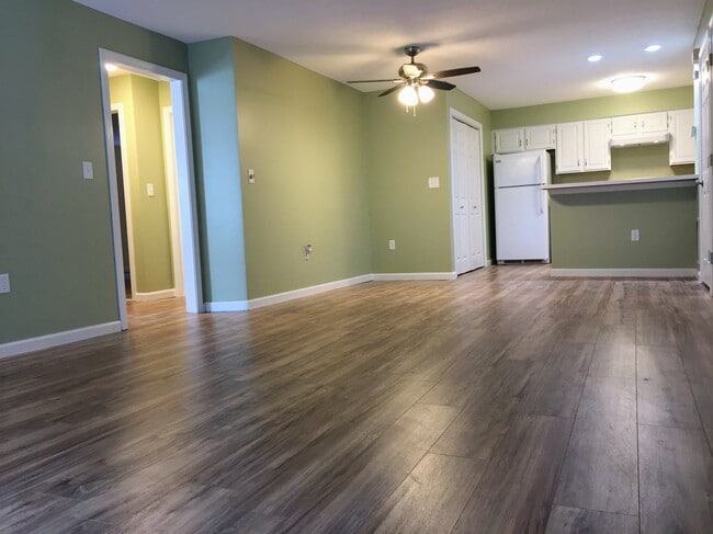 Photo - 507 Ashmead Cmn Unit 507