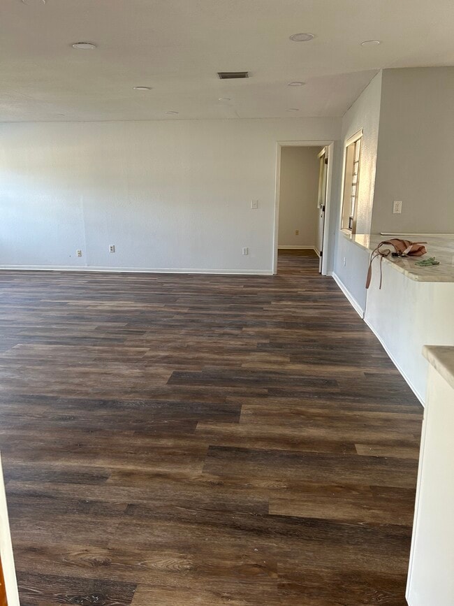 Photo - 10415 113th St