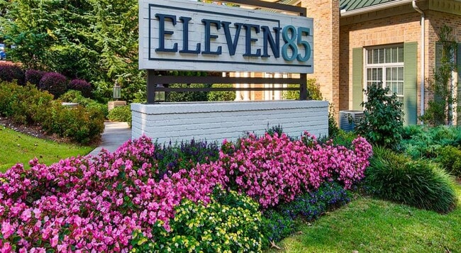 Eleven 85 - Eleven 85 Apartments