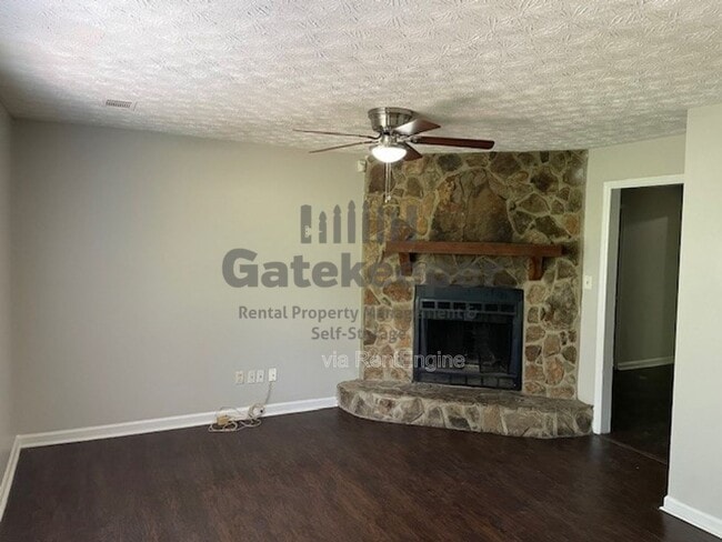 Photo - 2871 Old S Dr