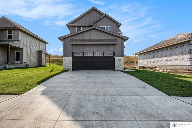 Building Photo - 15975 Kempten Crk Dr