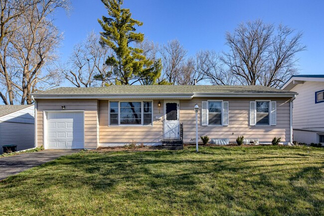 4 Bedroom Westside Ranch!! - 4 Bedroom Westside Ranch!! House