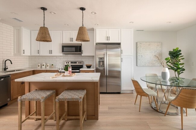 Building Photo - Turnkey 3 Bed/2 Ba in Encinitas' Finest 55...