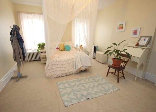 Photo - DITHRIDGE STREET -- 079