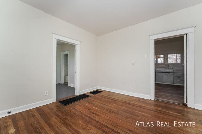 Photo - 1917 S Fox St