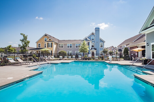 Oversized Swimming Pool w/ BBQ Areas