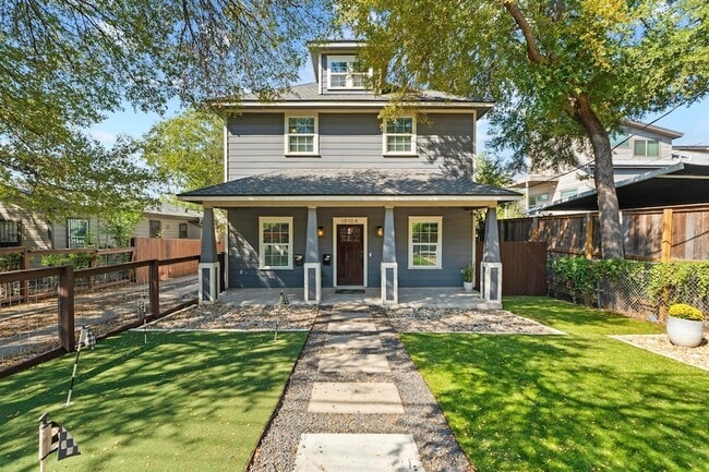 Building Photo - 1810 Harvey St Unit A