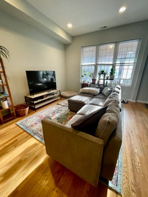 Photo - 1933 N Sedgwick St Unit 1